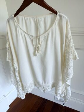 Hollister Women Cream Lace-Trim Boho Top Kimono Blouse Tassel Beach Cover Size M